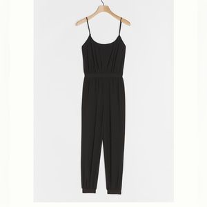 Anthropologie Nisa Jogger Jumpsuit. Black. Worn once. Excellent condition. XS
